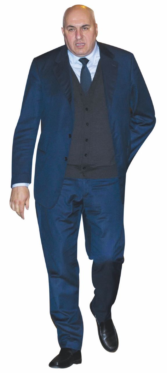 Copertina di “Candidato governatore? Finirei subito indagato”