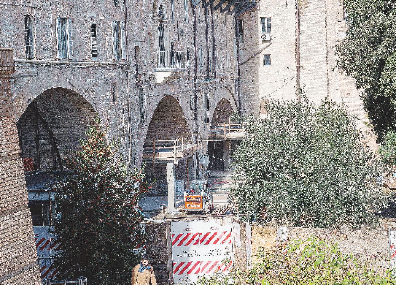 Copertina di Gli Arconi di Perugia stuprati