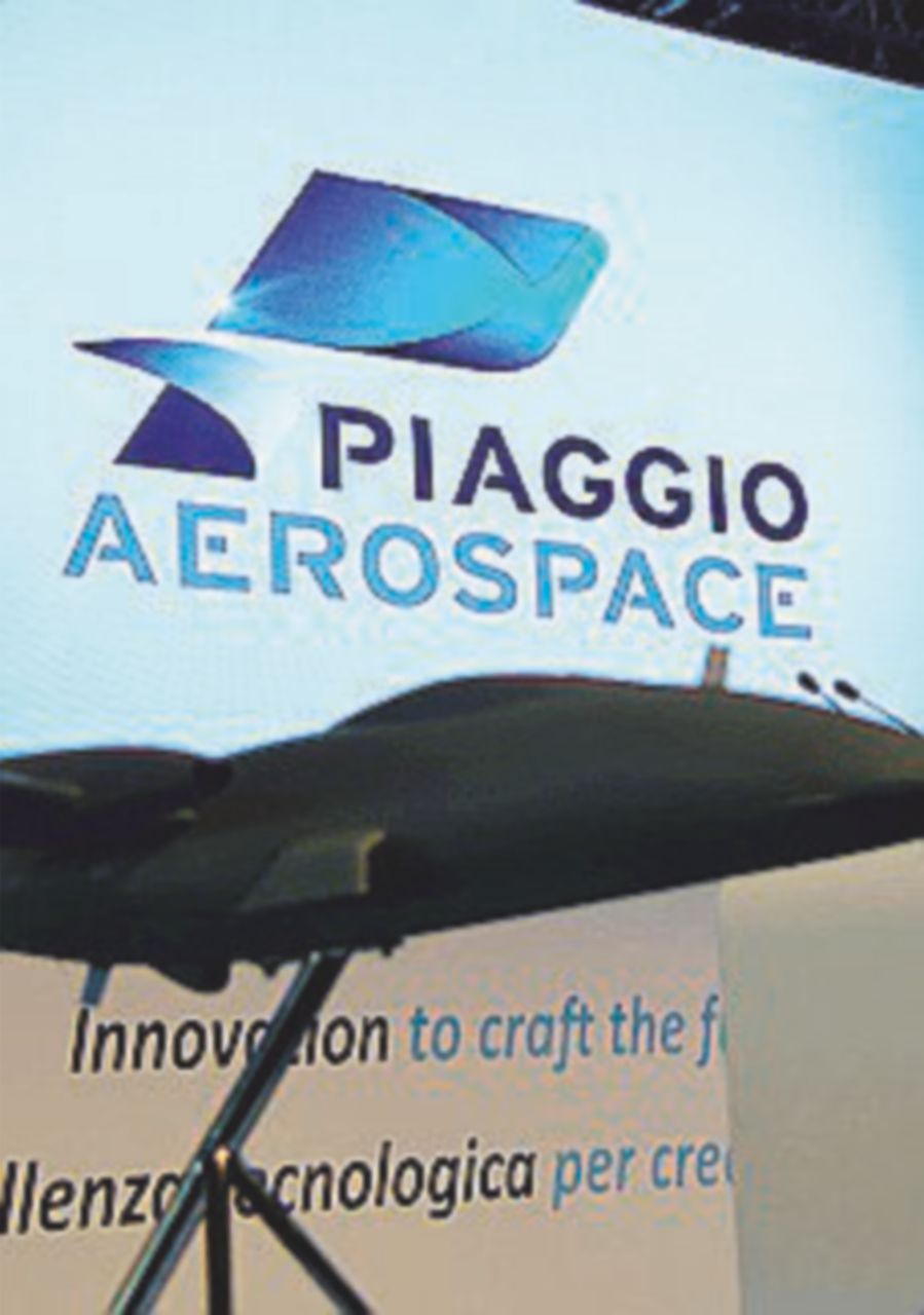 Copertina di Piaggio Aerospace, c’è il commissario straordinario