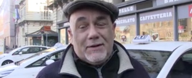 Copertina di Uber taxi sbarca a Torino, ma i tassisti frenano: “Nessuno aderirà. Offriamo servizio pubblico non siamo mercato”