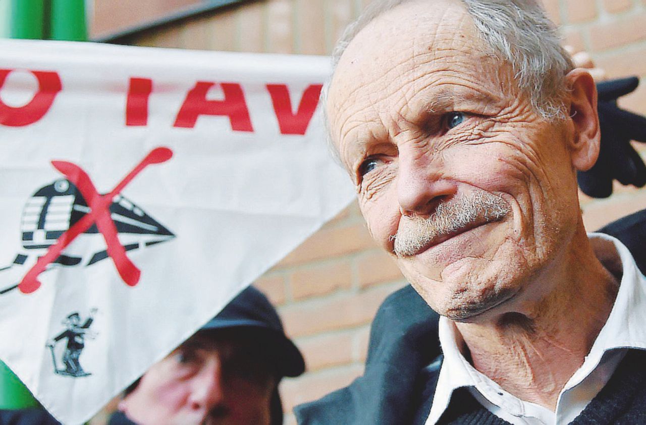 Copertina di “Tav superato più che inutile. Chi lo vuole non lo conosce”