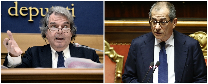 Copertina di Parla Tria ma Brunetta continua a interromperlo: “Colpa vostra se economia rallenta”. “Ci accapigliamo in privato”