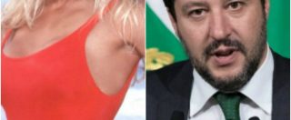 Copertina di Pamela Anderson contro Salvini: “Non è lui la soluzione alla crisi europea. Preoccupata per ritorno fascismo in Italia”. Lui: “Lei sabato non ci sarà”