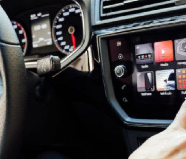 “Mio padre ha voluto regalarmi un’auto per i miei 18 anni, ma poi mi ha chiesto di ripagarla fino all’ultimo centesimo. Io non me la posso permettere, sono str***a se non voglio più la macchina?”