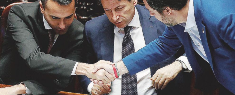 Tregua armata - Di Maio, Conte e Salvini alla Camera - Ansa 1 condono e 12 caffè. Ora la Lega vuole parlare alla sua base