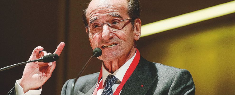 “Ho sostenuto Macron, ma è solo un imbecille” “Ho sostenuto Macron, ma è solo un imbecille”