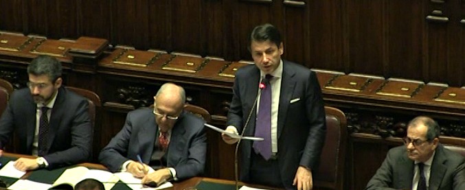 Copertina di Manovra, Conte: “Europa superi rigorismo miope, così non si combatte l’instabilità”