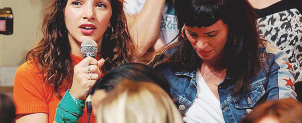 Movimento anti-violenza - Thelma Fardín durante la conferenza stampa di denuncia a Buenos Aires - Ansa “Guarda come divento” se mi violenti