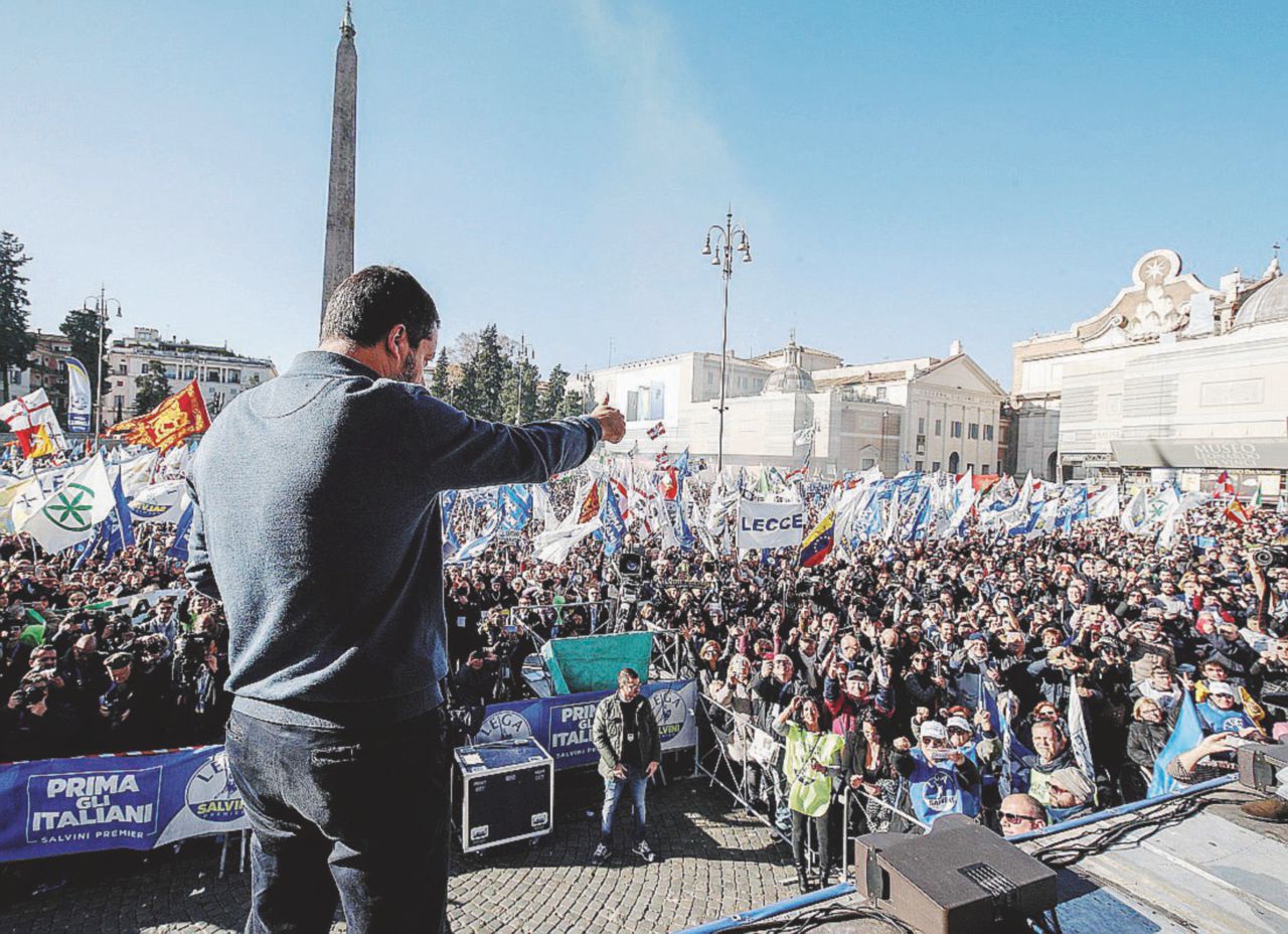 Folla plaudente - Matteo Salvini in piazza del Popolo a Roma sabato scorso - Ansa Salvini, il ministro di Tutto e i 60 milioni di baionette
