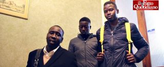 Copertina di Firenze, l’ex-calciatore maliano che aiuta i migranti a orientarsi nella burocrazia: “Così si favorisce l’integrazione”