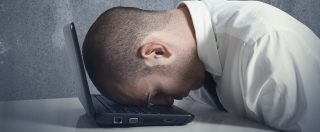 Copertina di Burnout, per l’Oms lo stress da lavoro è una sindrome. E si può diagnosticare