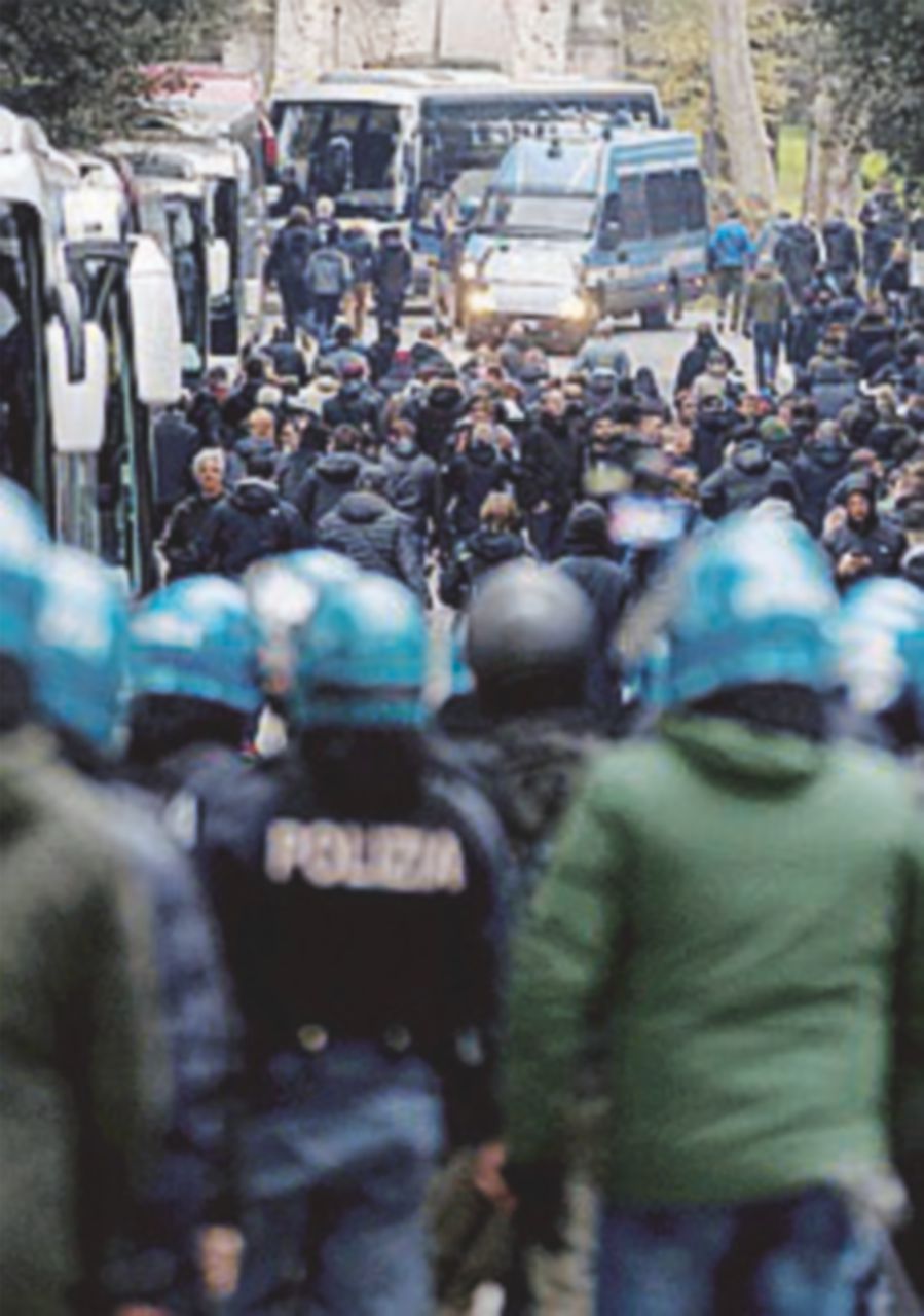 Scontri pre-partita: fermati 5 ultras tedeschi. C’è un ferito