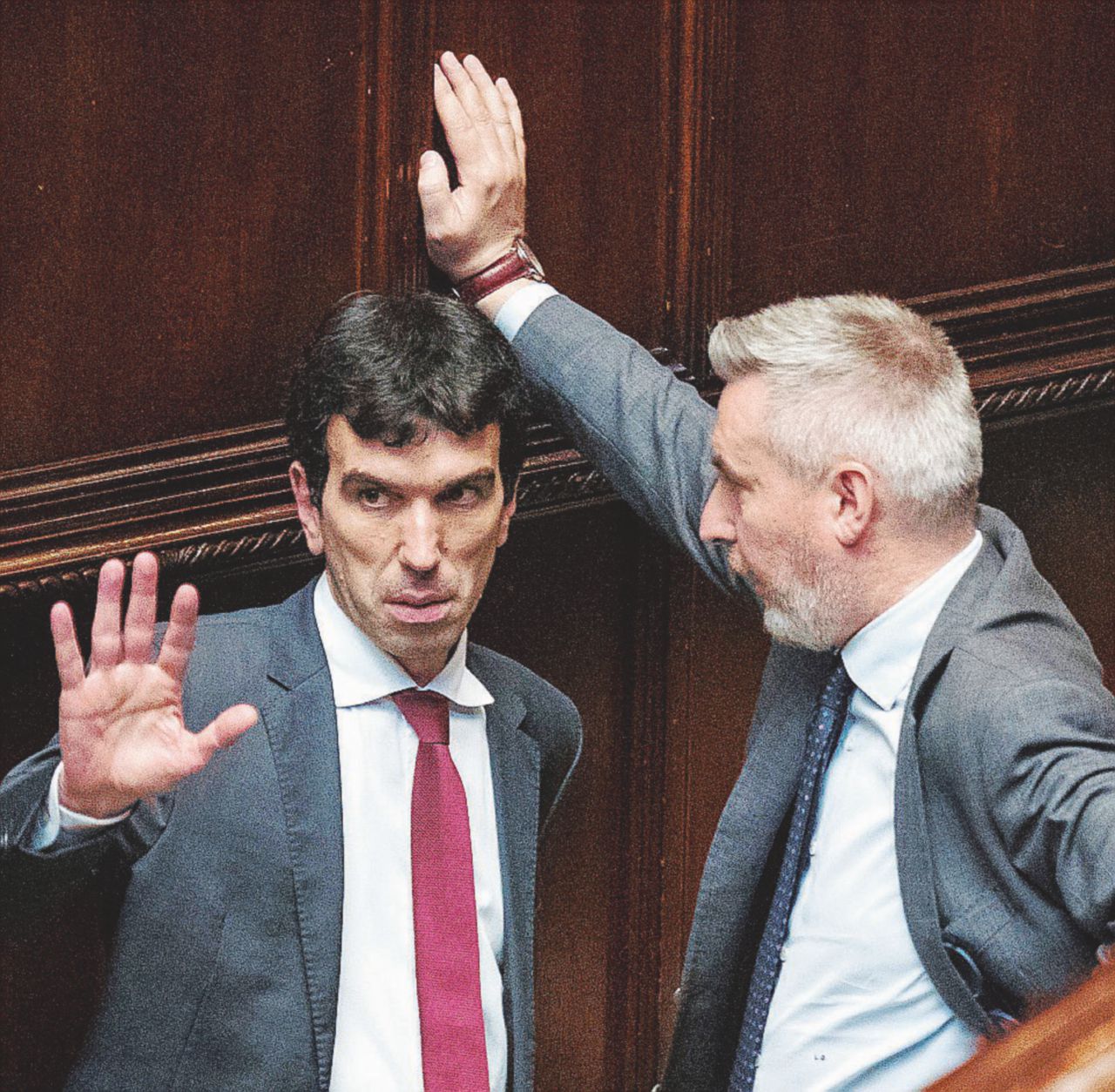 L’hanno rimasto solo: Renzi perde pure i gruppi