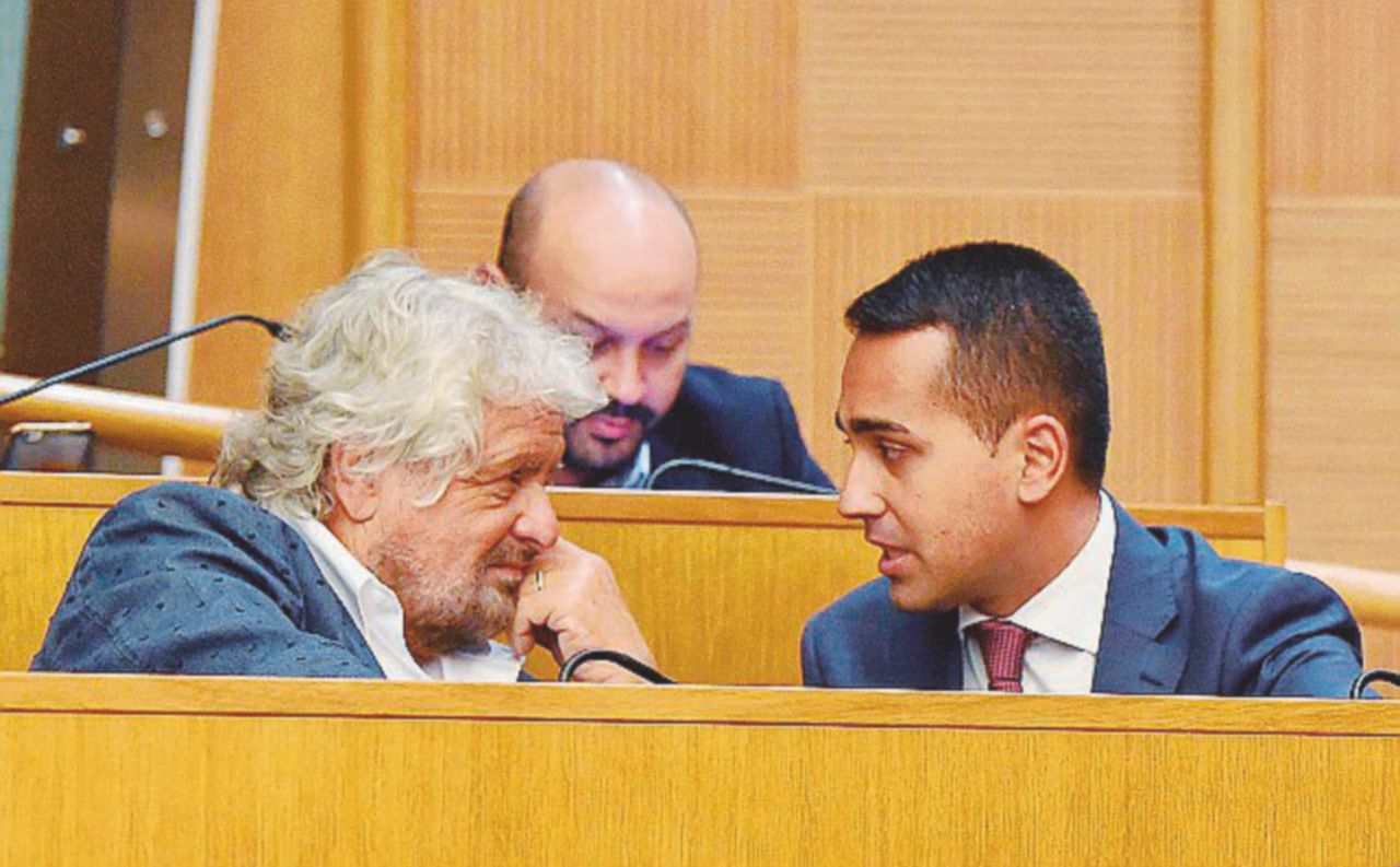 “Menefreghisti”: l’sms striglia gli assenti grillini