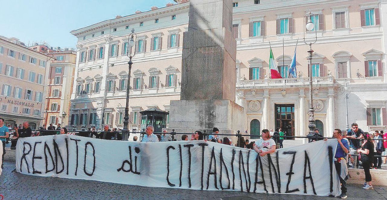 Copertina di La Lega scopre il nero al Sud, ma al Nord voleva condonarlo