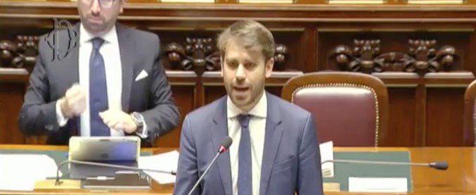 Copertina di Ddl anticorruzione, sottosegretario Ferraresi (M5S): “Prescrizione? Garanzie del processo non sono ostacolate”