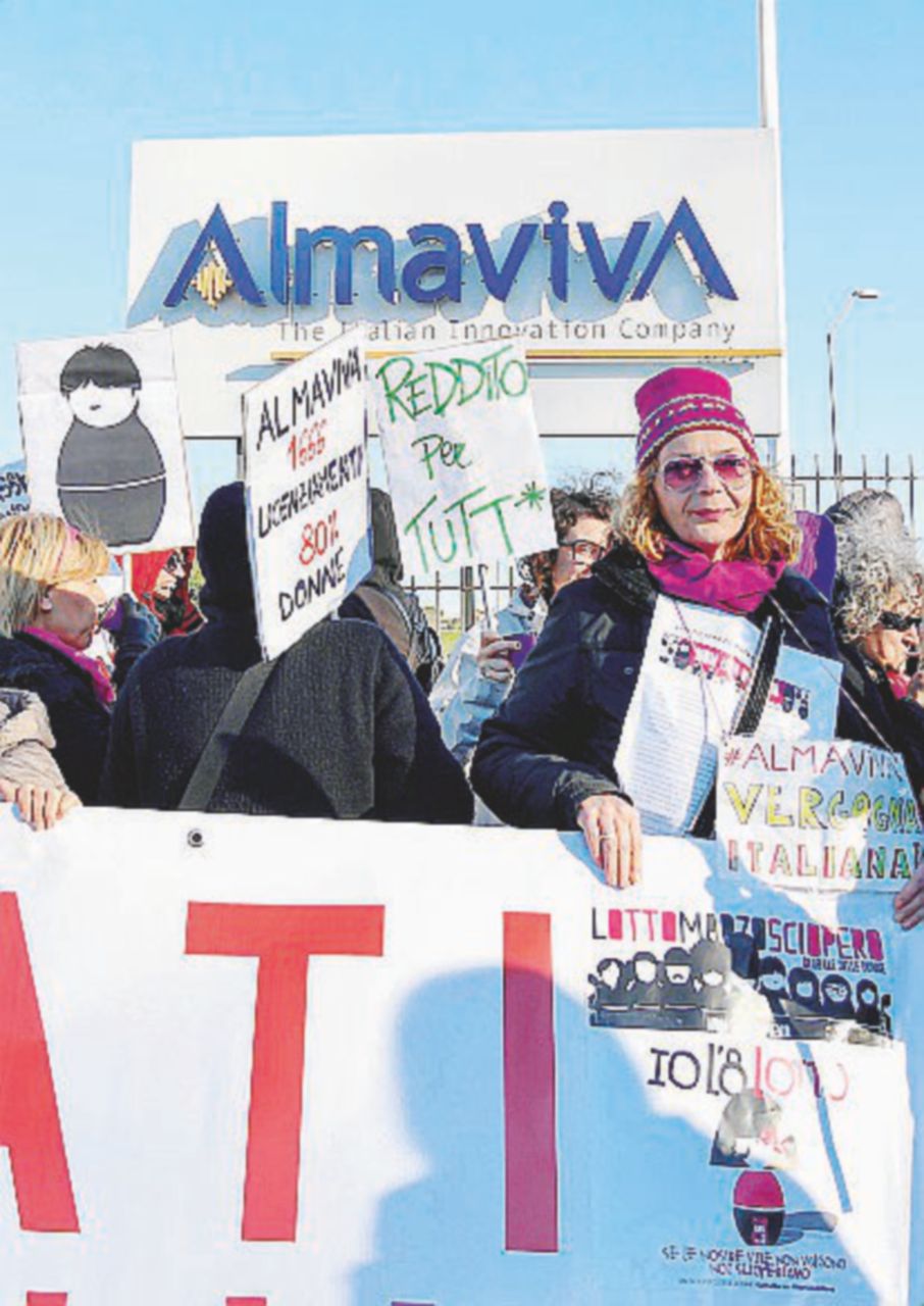 Copertina di Almaviva, il Tribunale conferma il licenziamento per 600 lavoratori