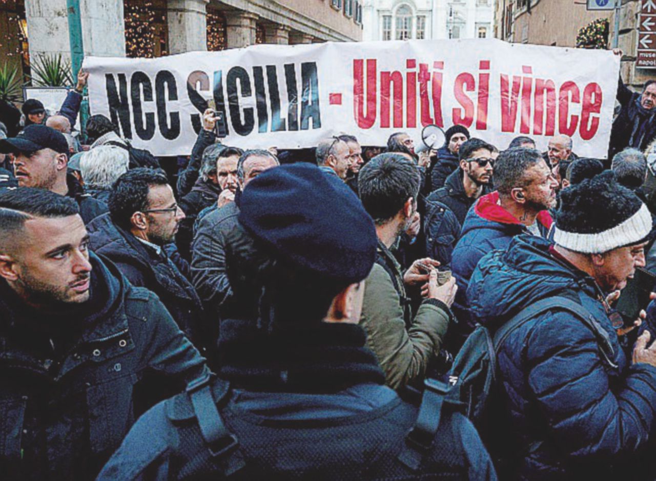 Copertina di Gli Ncc in rivolta, l’ecotassa torna a metà