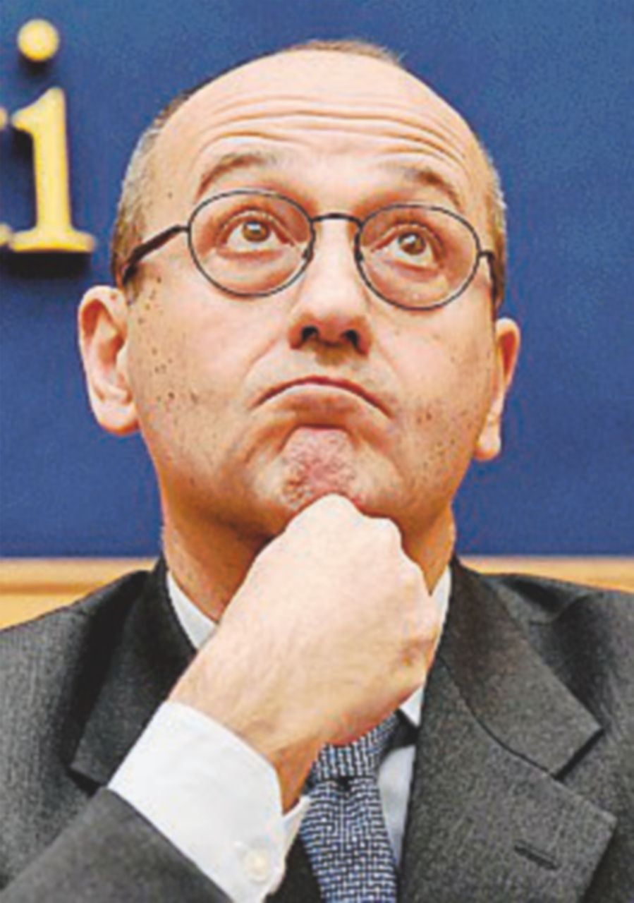 Copertina di Ecco il testo ‘salva-Bcc’ Bagnai (Lega): “Bce e Bankitalia distratte”