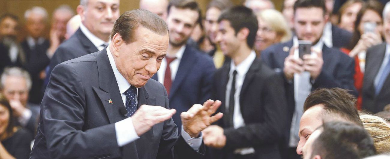Auguri Di Natale Berlusconi.Anticorruzione Silvio Berlusconi Ai Suoi Una Legge Pericolosissima E Lancia L Operazione Scoiattolo Contro Il M5s Il Fatto Quotidiano