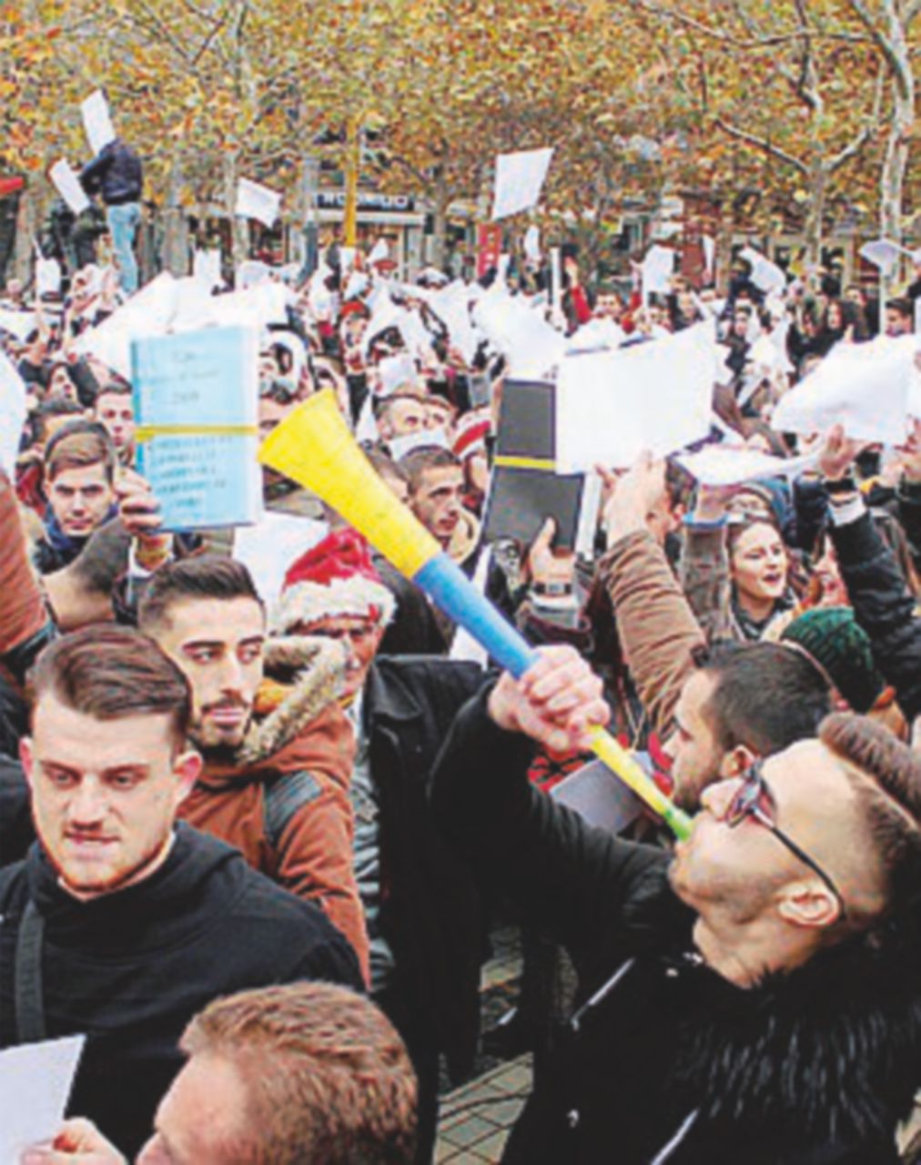 Copertina di Albania, la rivoltà è studentesca