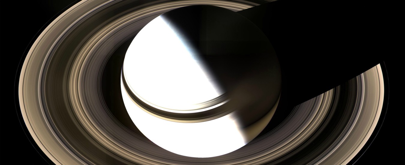 Saturno, la rivelazione della Nasa: “Il pianeta perderà i propri anelli”