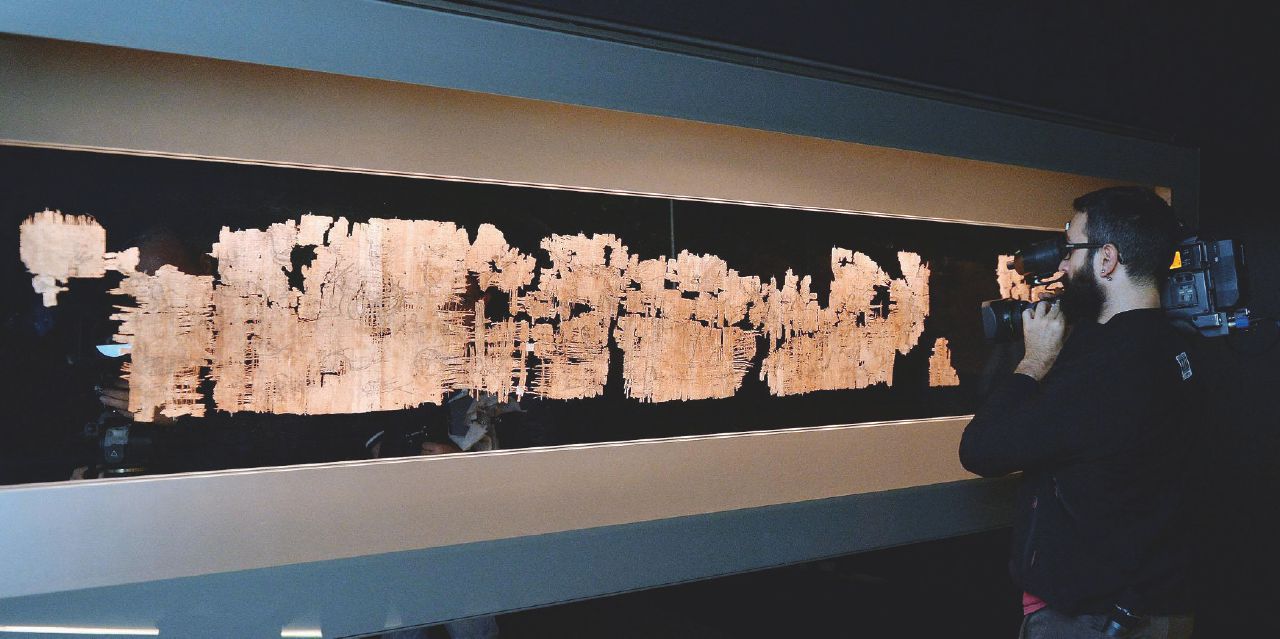 Copertina di Artemidoro. L’accusa: il papiro è una patacca