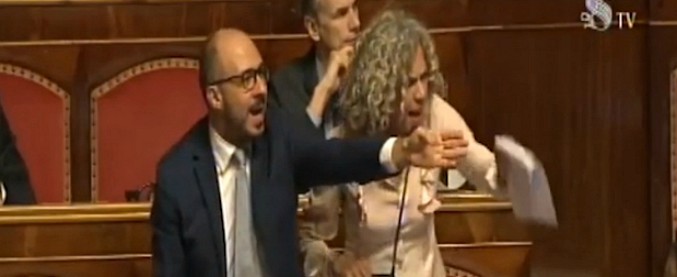 Copertina di Manovra, Cirinnà (Pd): “Di Maio e Salvini come fantasmi”. E poi la lite con il M5s: “Fatevi dare lezioni di Costituzione”