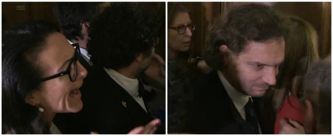 Copertina di Manovra, irruzione dei senatori Pd: “Vergogna, dateci il testo”. Poi si infuriano contro presidente e senatrice M5s