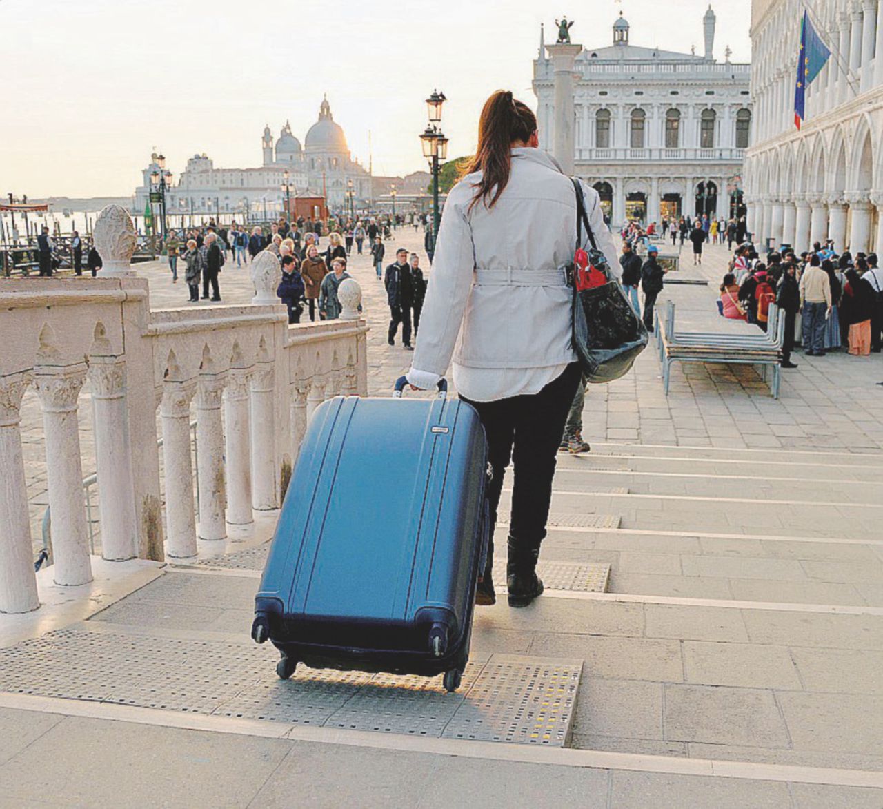 Copertina di Iva, inchiesta della Procura sulle transazioni di Booking