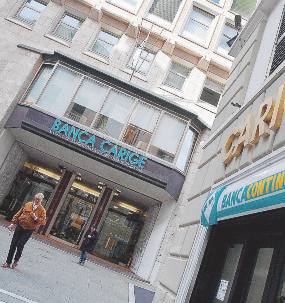 Banca Carige precipita in Borsa: -18,7%. La corsa disperata per evitare la fine