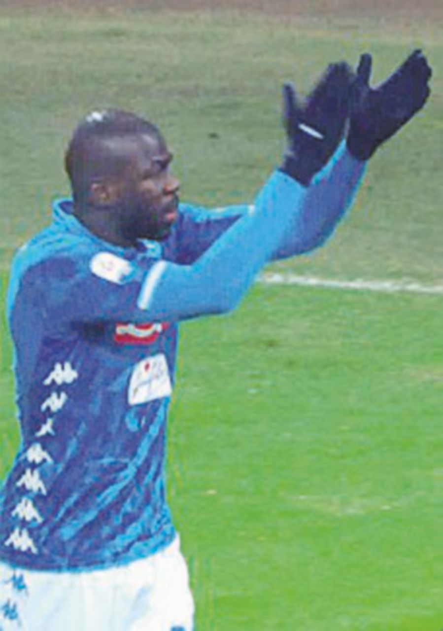 Copertina di Koulibaly squalificato per due giornate: il Napoli fa ricorso