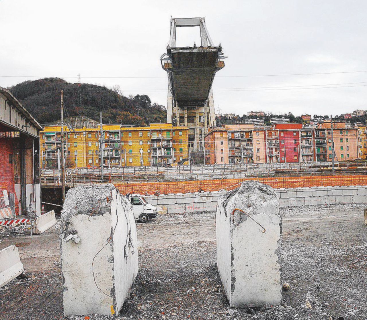 Copertina di Il cavillo dimenticato che può dimezzare il regalo ai Benetton