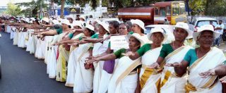 Copertina di India, due donne entrano nel tempio indù di Sabarimala: proteste degli integralisti e scontri nello stato di Kerala
