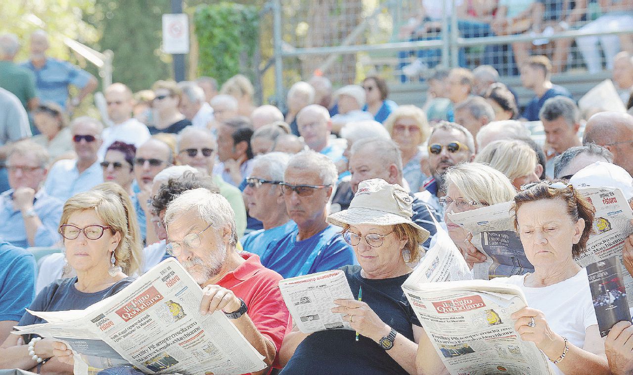 Copertina di “Non mollate le vecchie inchieste, diteci il seguito”