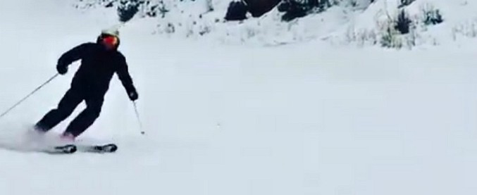 Copertina di Olimpiadi 2026, Sala sugli sci per sponsorizzare Milano: il video dalle piste di Cortina