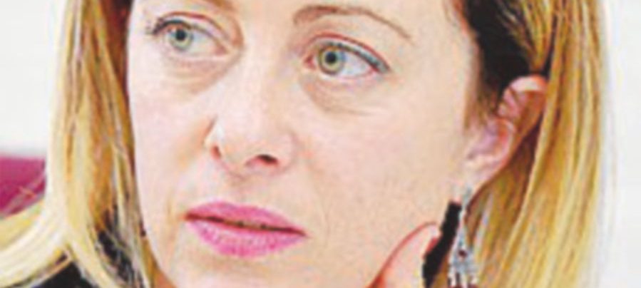 Dopo le espulsioni M5s apre alla Meloni: “Nessun tabù per Fdi” Dopo le espulsioni M5s apre alla Meloni: “Nessun tabù per Fdi”