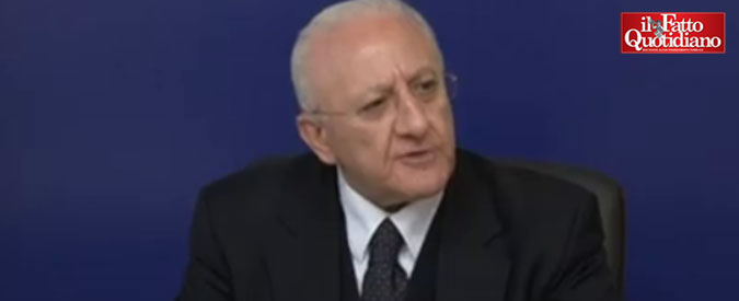 Copertina di Dl Sicurezza, De Luca: “Protesta sindaci? Non mi convince. M5s? Pensi a cancellare la Severino”. E attacca Grillo