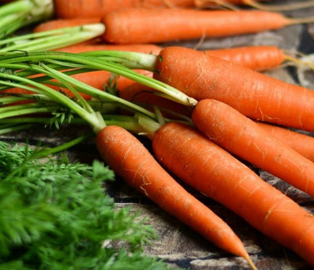 “Mangiare troppe carote può far aumentare la probabilità di sviluppare la disfunzione erettile”: il risultato preoccupante della ricerca