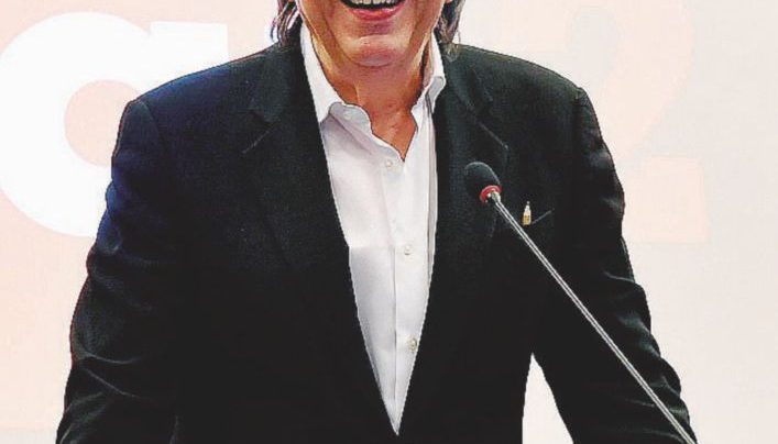 Novità - Il direttore di Rai Due Carlo Freccero - Ansa Luttazzi, Bertolucci e Funari: le bombe della Rai2 di Freccero