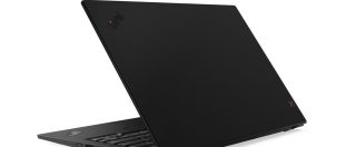 Copertina di Lenovo rinuncia alla fibra di carbonio per il ThinkPad X1 Yoga, adesso è in lega alluminio