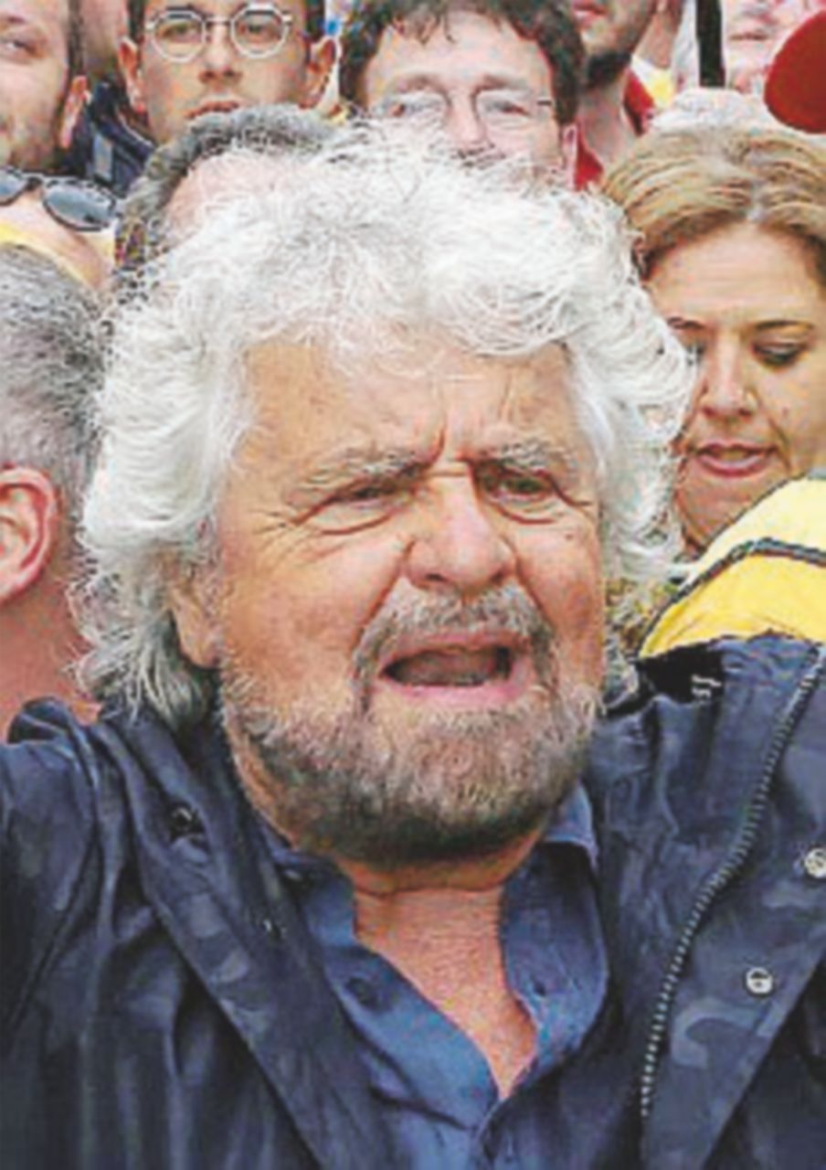 Copertina di L’idea di Beppe Grillo: “Fedina penale degli eletti sul web”