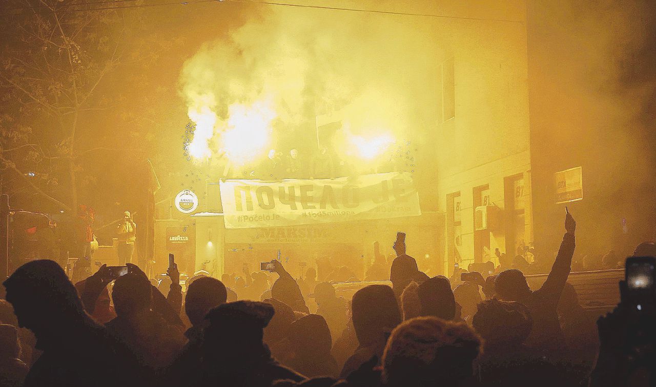 Copertina di La rivolta serba tra Ue e Putin