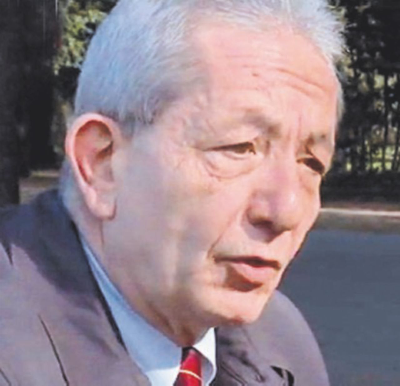 L’accusatore di Renzi sr. rischia l’interdizione: “Ha corrotto un giudice con un weekend”