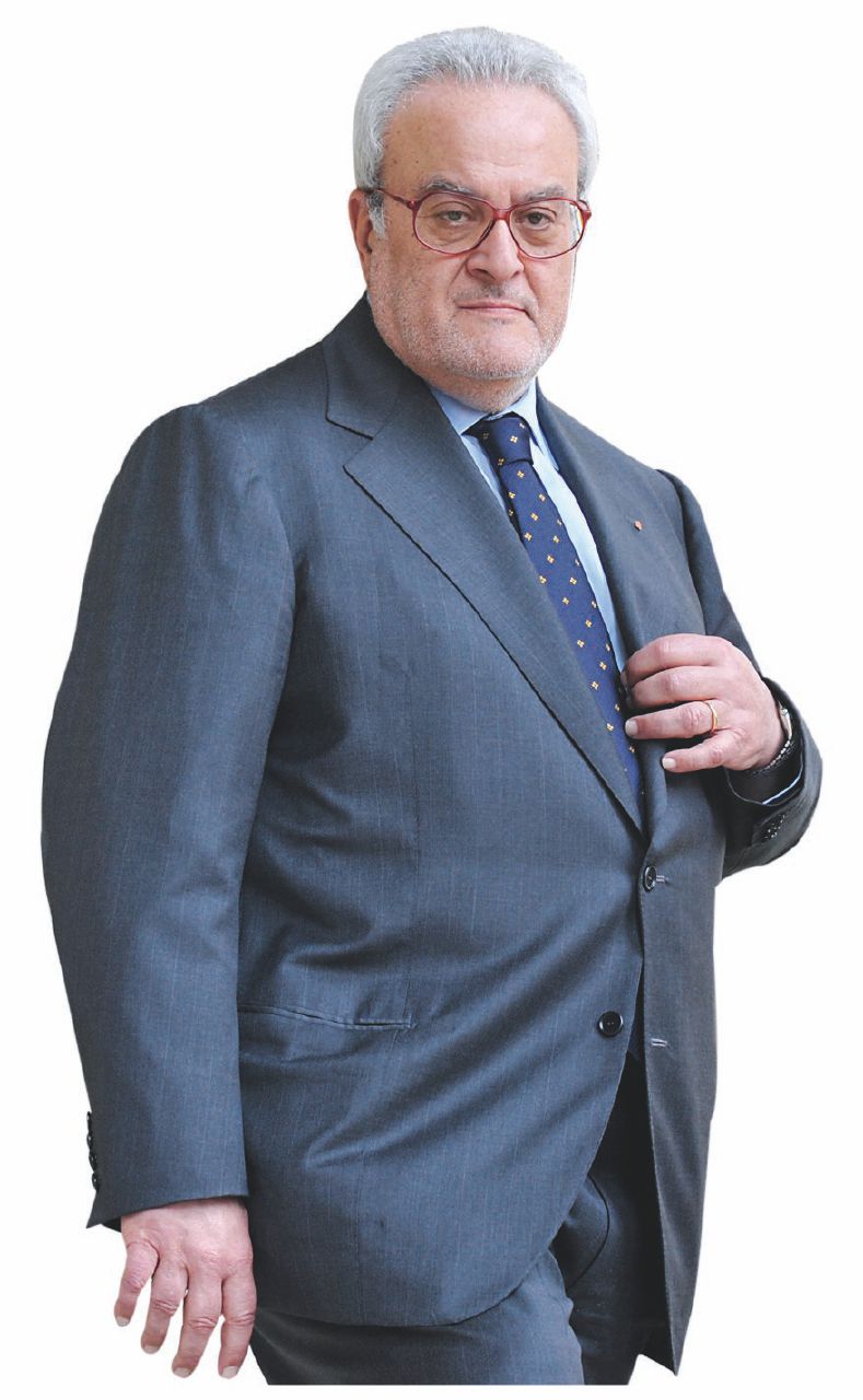 L’altro fronte è a Bari tra problemi legali e bisogno di capitale