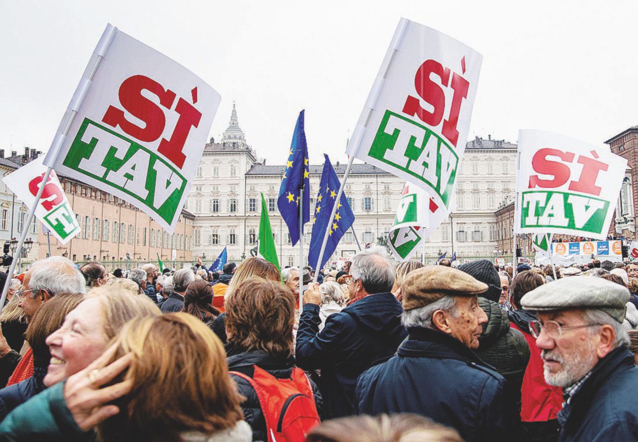 La Lega in piazza per il Sì. La grana Tav sul governo