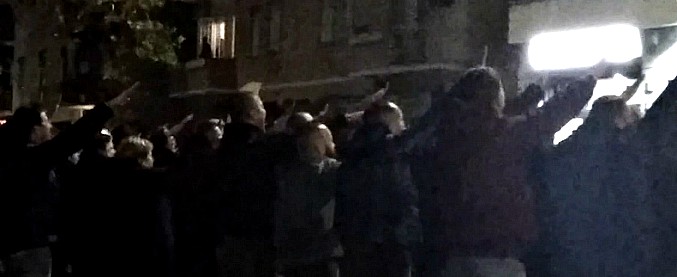 Copertina di Roma, saluti romani a Centocelle al corteo in ricordo di Alberto Giaquinto. La protesta dell’Anpi: “Inquietante”