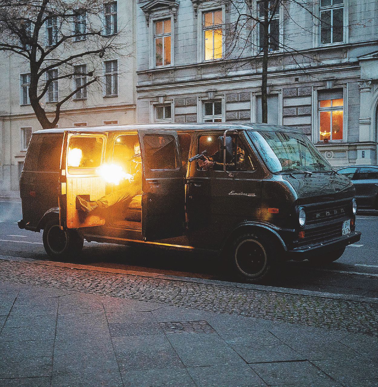 Copertina di Berlino criminale. Altro che fiction: le mani dei clan arabi sulla città