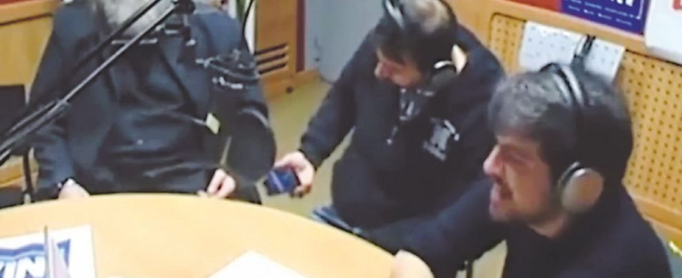 Onde padane - Una immagine dalla redazione di Radio Padania a Milano - Ansa Tagli ai giornali e soldi a Radio Padania. Ma sono i fondi stanziati da Gentiloni