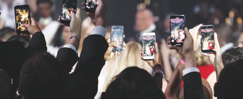 5G, i conflitti d’interessi che delegittimano studi e comitati dell’Ue 5G, i conflitti d’interessi che delegittimano studi e comitati dell’Ue